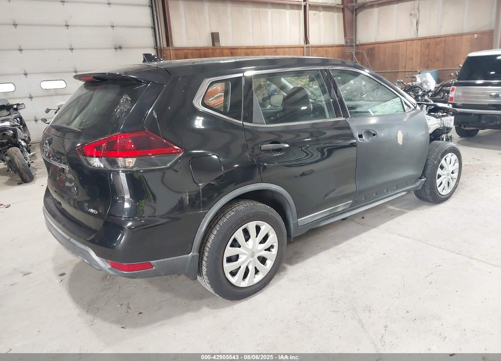 2018 NISSAN ROGUE VIN: KNMAT2MV3JP585968