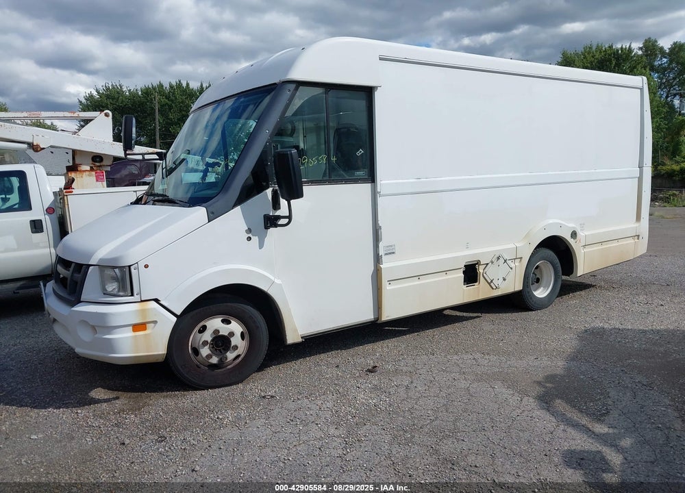 2013 ISUZU COMMERCIAL VAN VIN: JALB4T178D7W01355