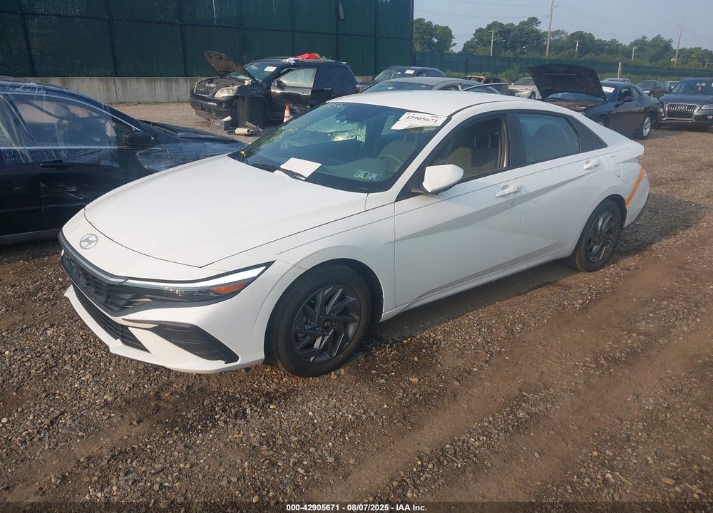 2024 HYUNDAI ELANTRA VIN: KMHLM4DG3RU676167