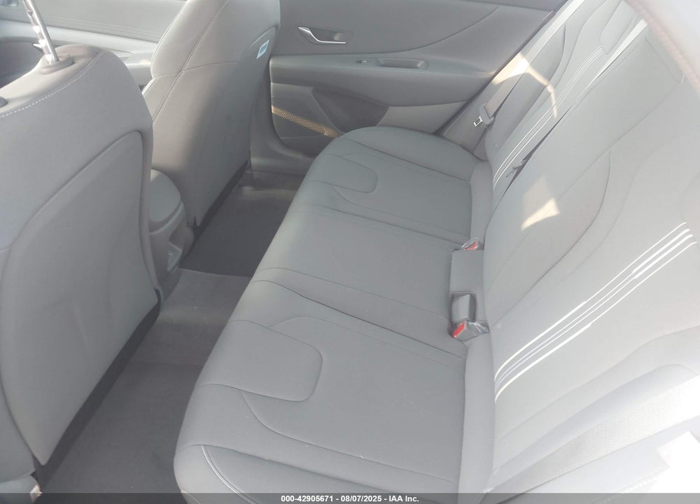 2024 HYUNDAI ELANTRA VIN: KMHLM4DG3RU676167