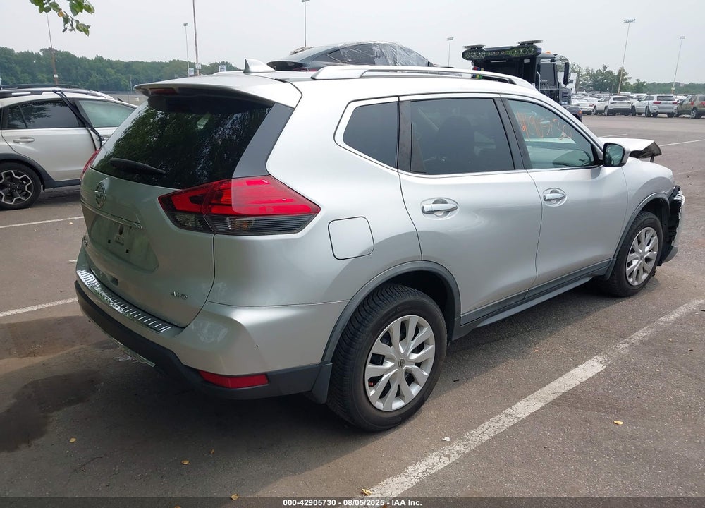 2017 NISSAN ROGUE S VIN: KNMAT2MV2HP590315