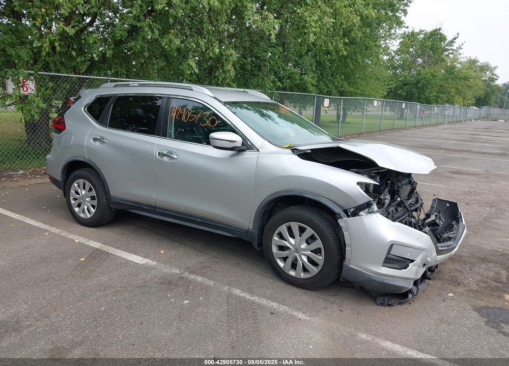2017 NISSAN ROGUE S VIN: KNMAT2MV2HP590315