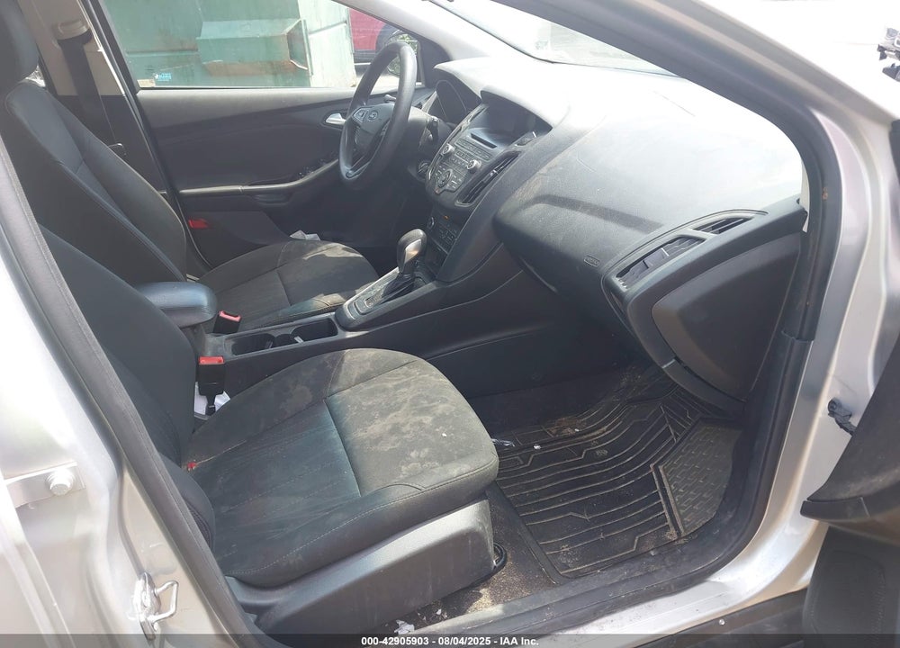 2017 FORD FOCUS VIN: 1FADP3K28HL274494