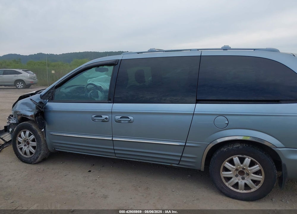2004 CHRYSLER TOWN & COUNTRY LIMITED VIN: 2C8GP64L64R622887