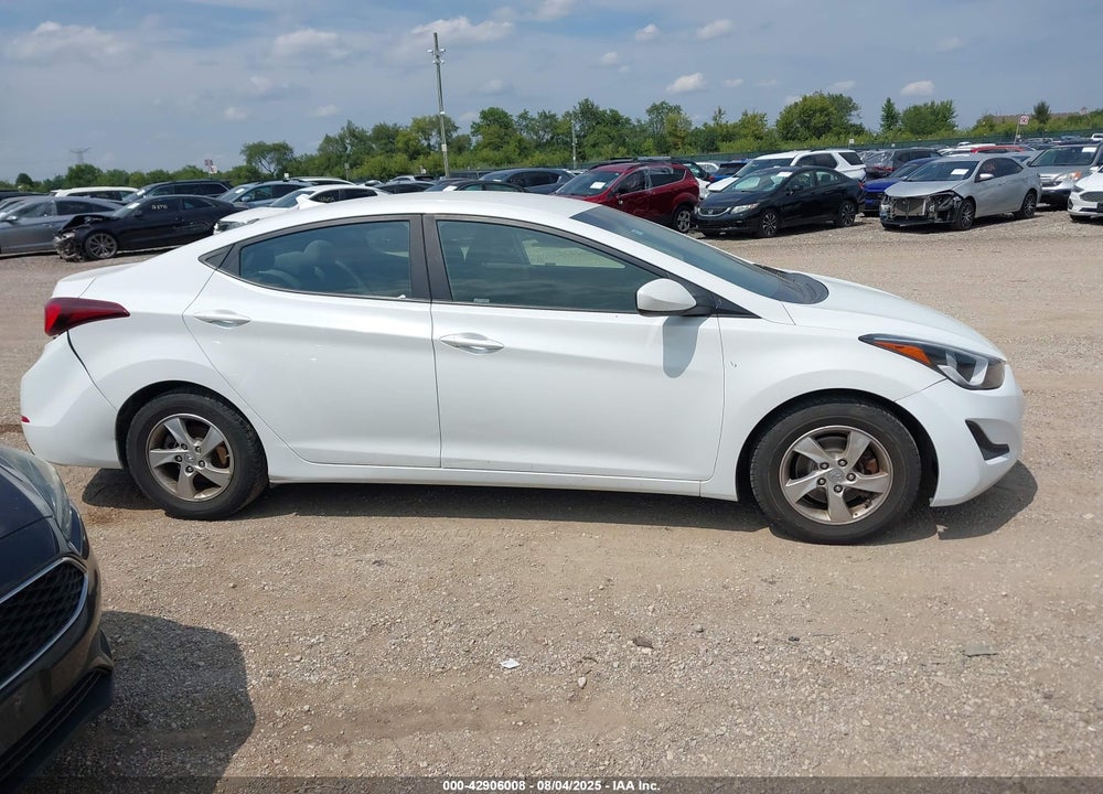 2015 HYUNDAI ELANTRA VIN: 5NPDH4AE5FH580188