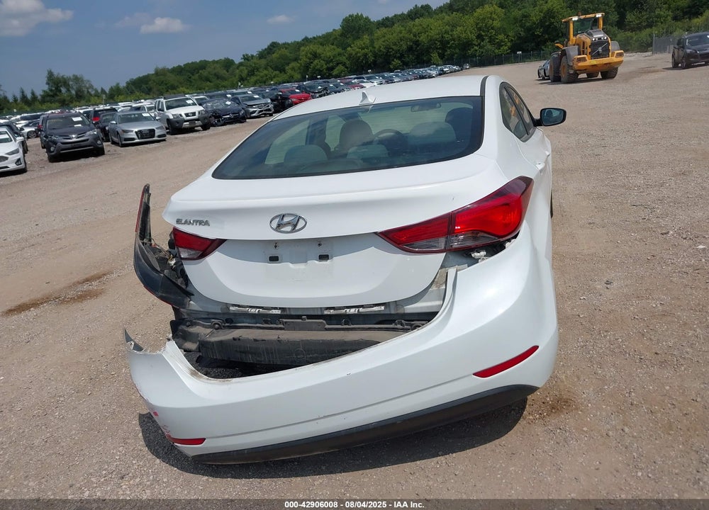 2015 HYUNDAI ELANTRA VIN: 5NPDH4AE5FH580188