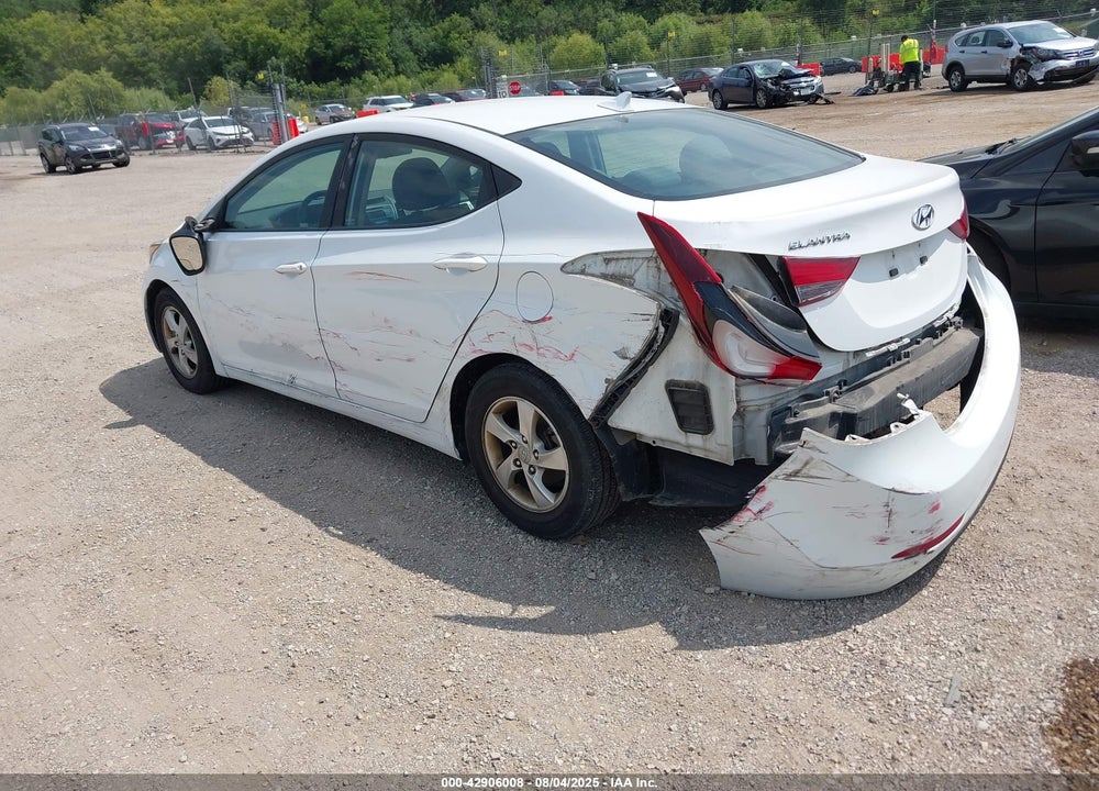 2015 HYUNDAI ELANTRA VIN: 5NPDH4AE5FH580188