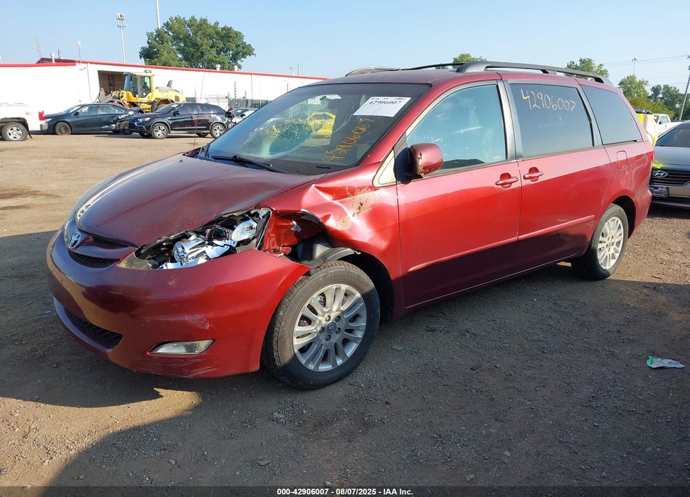 2010 TOYOTA SIENNA XLE VIN: 5TDYK4CC4AS305512