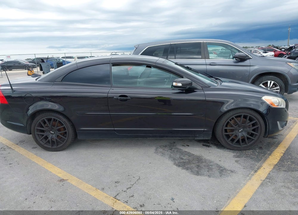 2013 VOLVO C70 VIN: YV1672MC1DJ141613