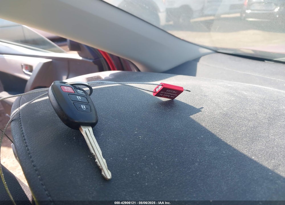 2014 TOYOTA COROLLA VIN: 5YFBURHE4EP031802