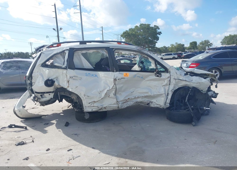 2022 SUBARU FORESTER VIN: JF2SKAJC1NH421818
