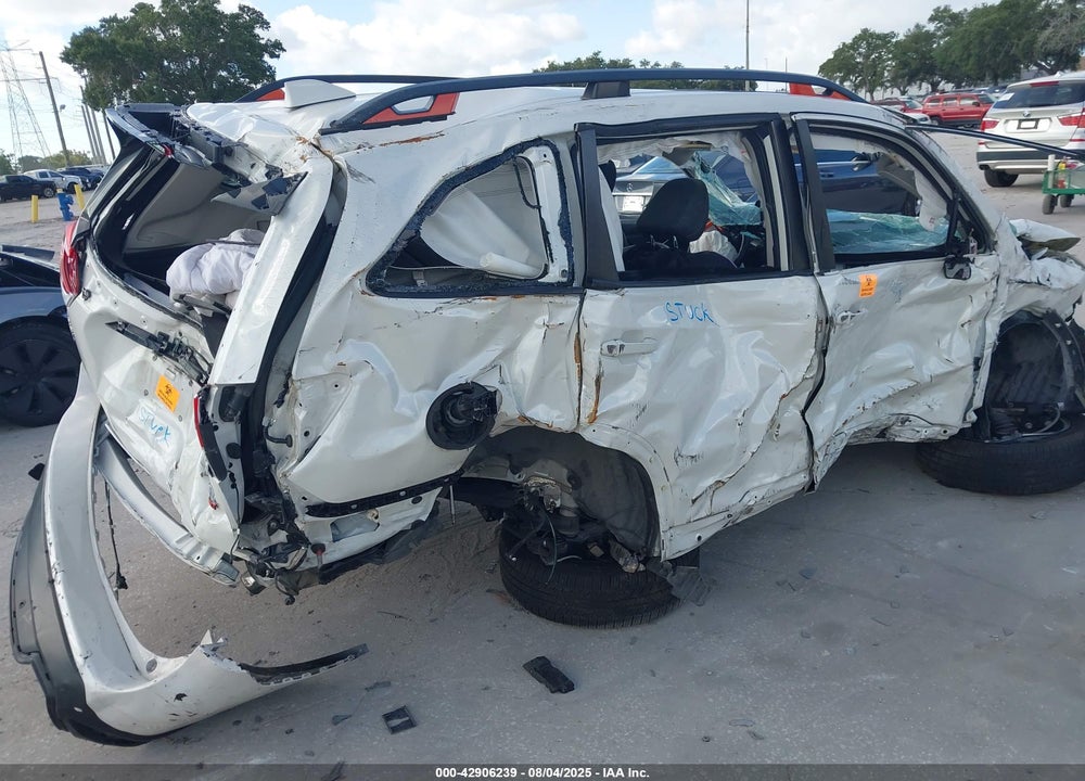 2022 SUBARU FORESTER VIN: JF2SKAJC1NH421818