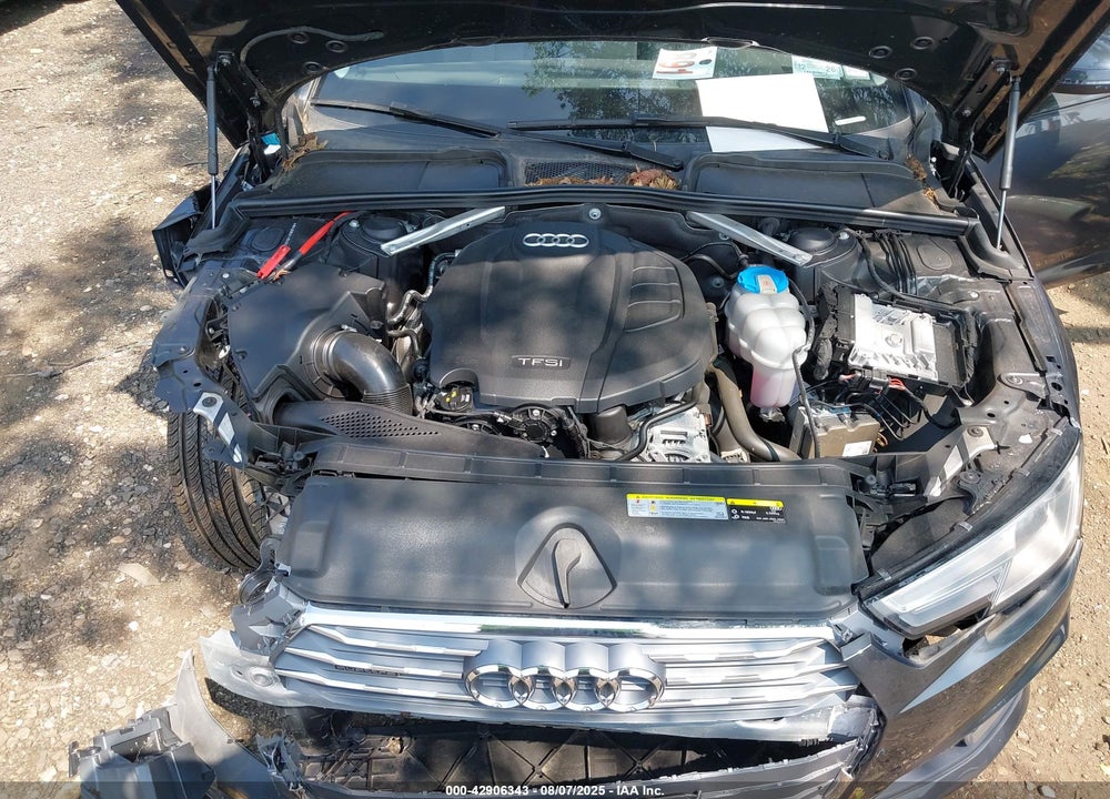 2019 AUDI A4 VIN: WAUDNAF4XKA021676