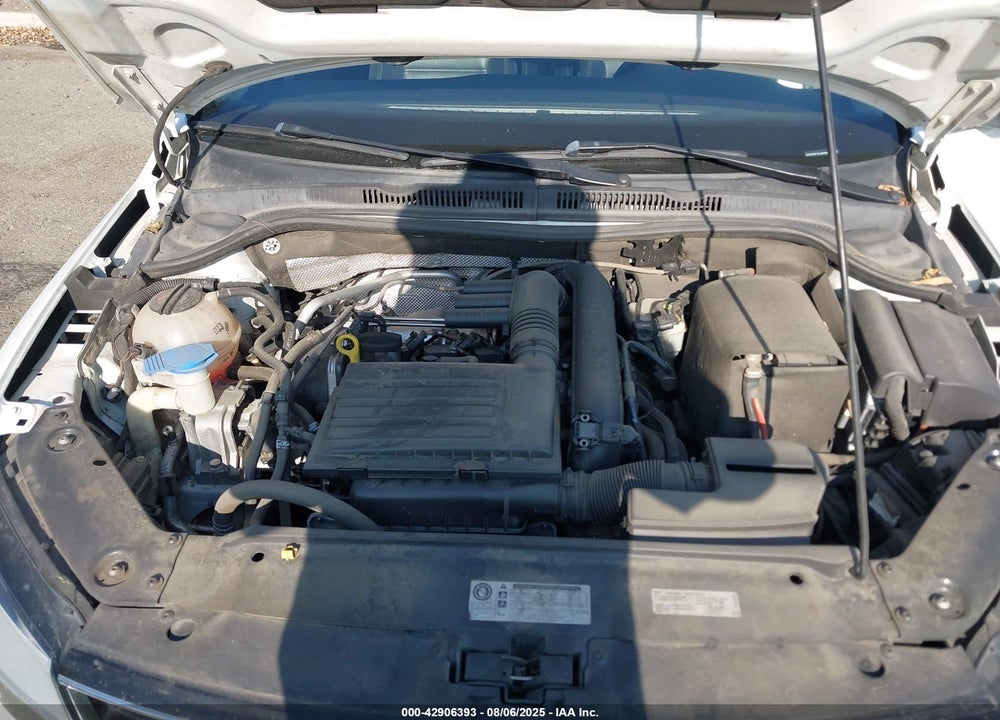 2017 VOLKSWAGEN JETTA VIN: 3VWDB7AJ8HM204885