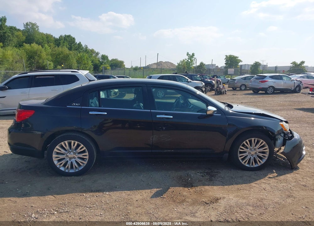 2011 CHRYSLER 200 VIN: 1C3BC2FG4BN517960