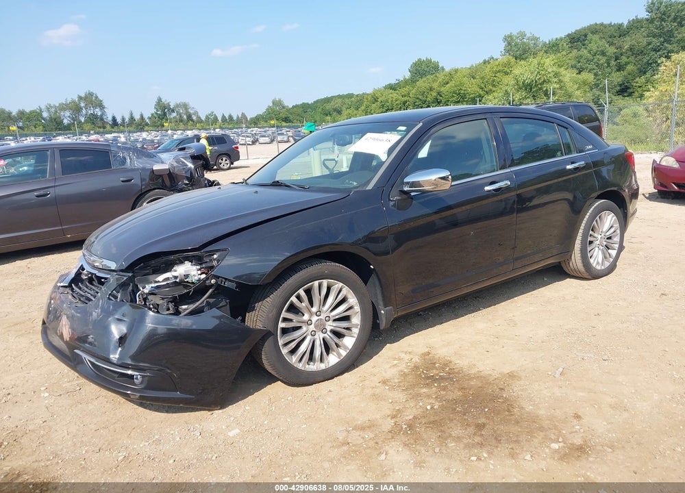 2011 CHRYSLER 200 VIN: 1C3BC2FG4BN517960