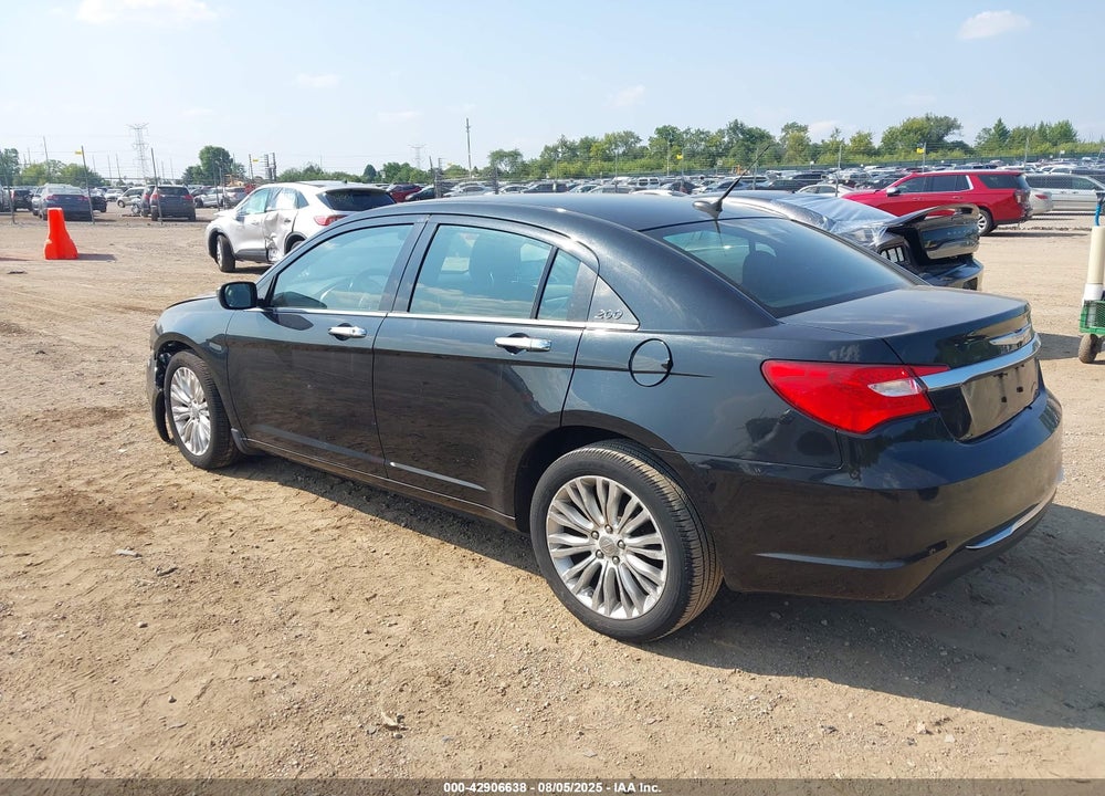 2011 CHRYSLER 200 VIN: 1C3BC2FG4BN517960