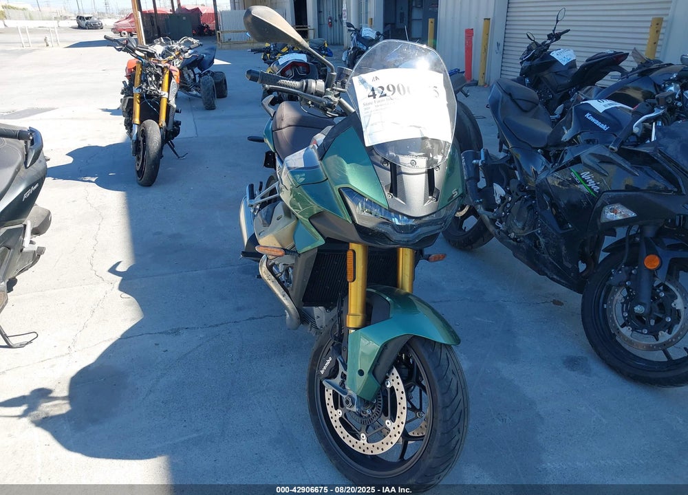2024 MOTO GUZZI V100 MANDELLO S VIN: ZGUMGUB04RM000376