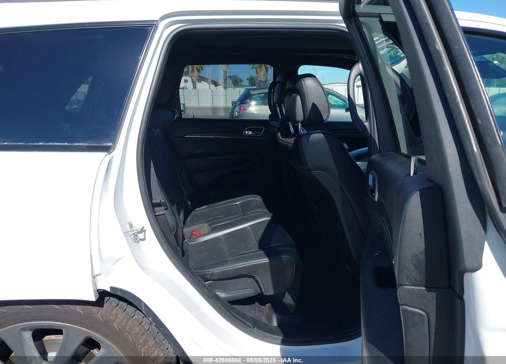 2018 JEEP GRAND CHEROKEE VIN: 1C4RJFCM3JC374494