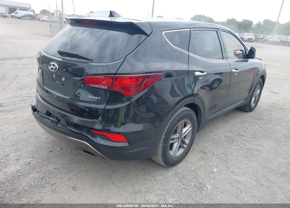2017 HYUNDAI SANTA FE VIN: 5NMZT3LBXHH022712
