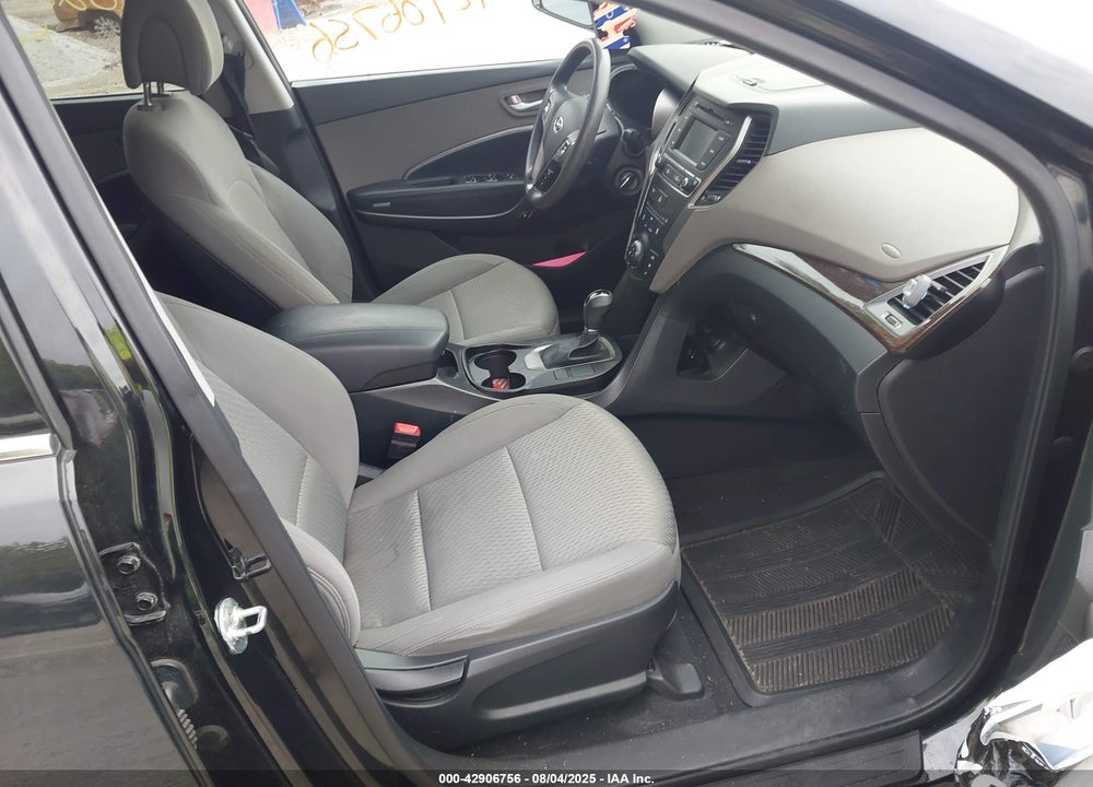 2017 HYUNDAI SANTA FE VIN: 5NMZT3LBXHH022712