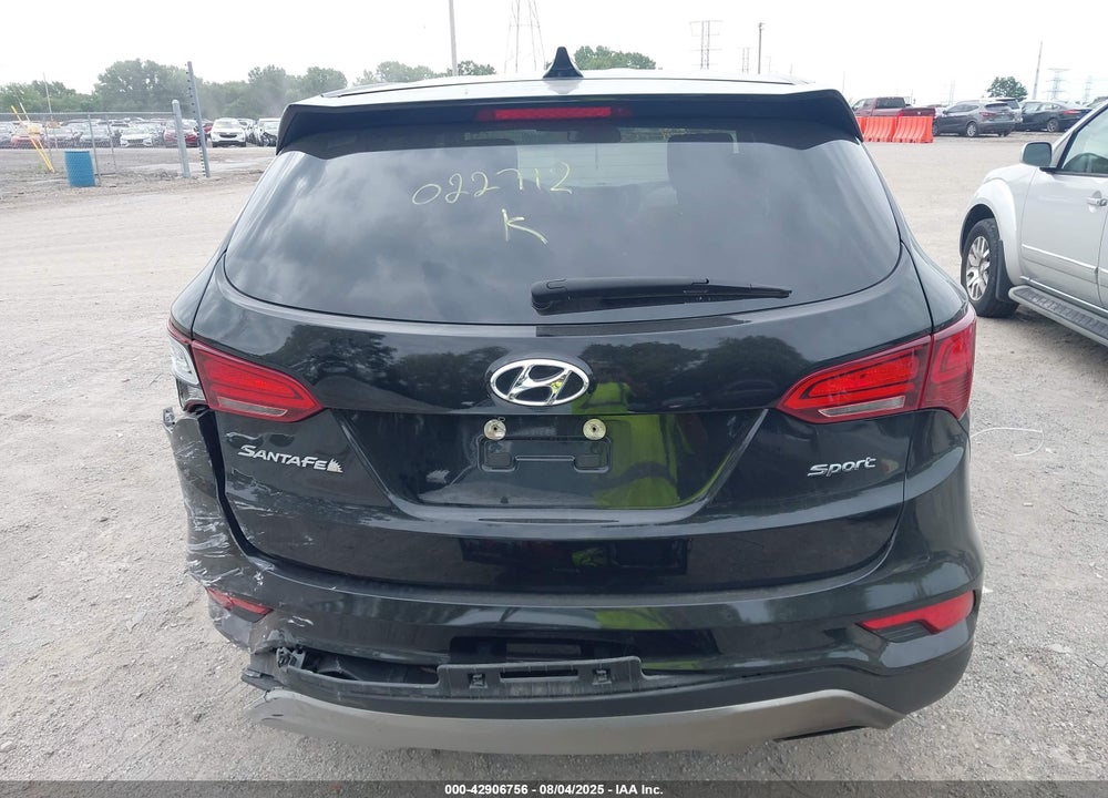 2017 HYUNDAI SANTA FE VIN: 5NMZT3LBXHH022712