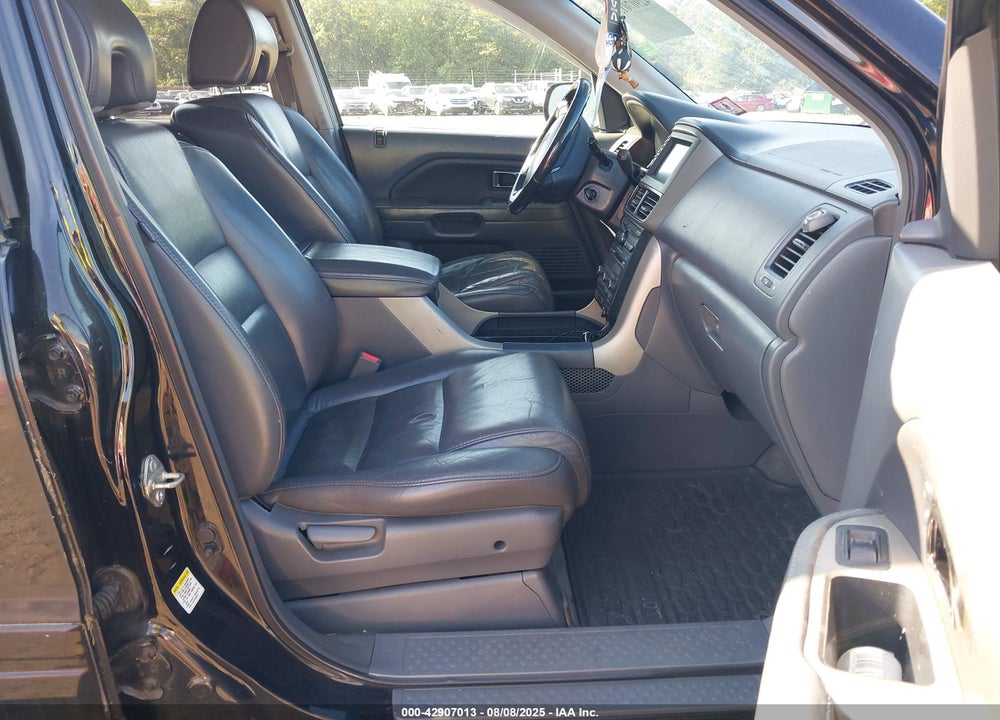 2006 HONDA PILOT EX-L VIN: 2HKYF18746H530279