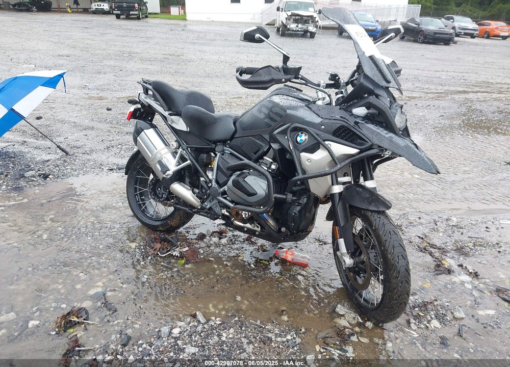 2021 BMW R 1250 GS VIN: WB10M0302M6E37808