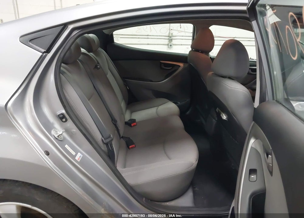 2015 HYUNDAI ELANTRA SE VIN: KMHDH4AE3FU329543