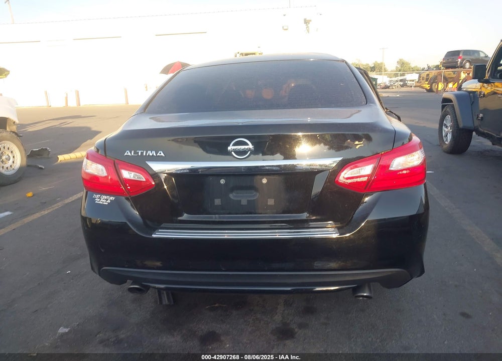 2017 NISSAN ALTIMA VIN: 1N4AL3AP4HN345979