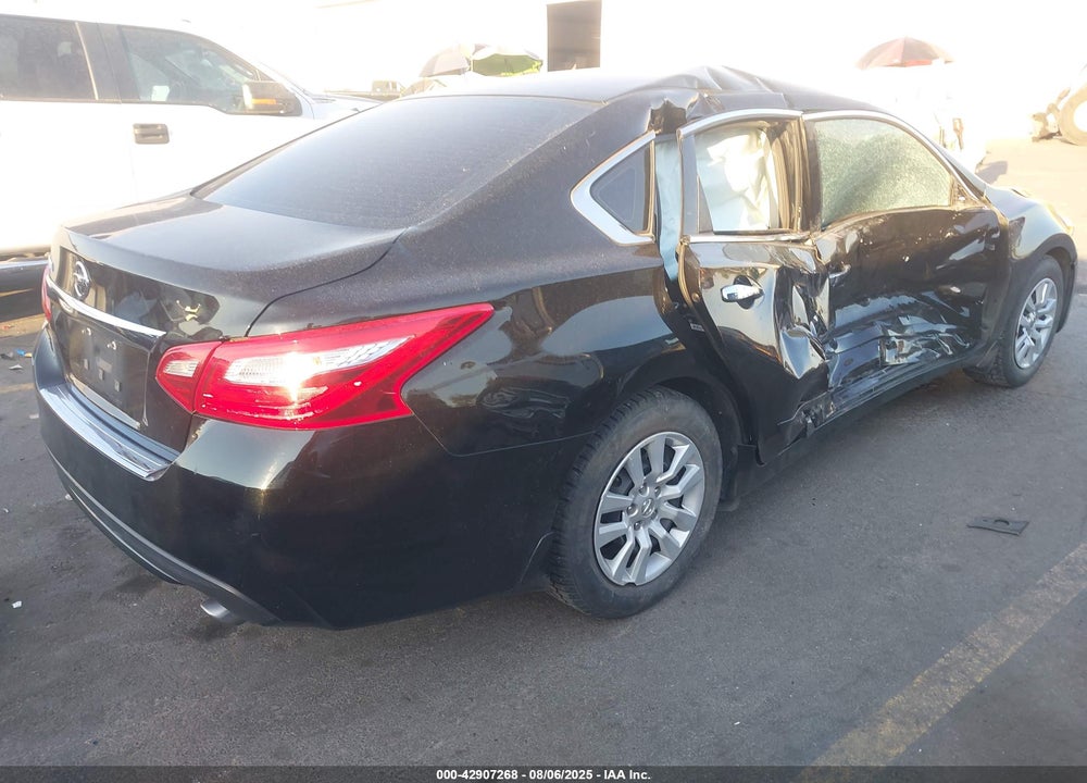 2017 NISSAN ALTIMA VIN: 1N4AL3AP4HN345979