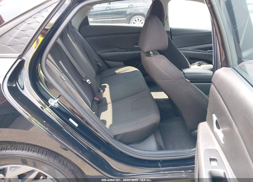 2024 HYUNDAI ELANTRA VIN: KMHLM4DG5RU812976