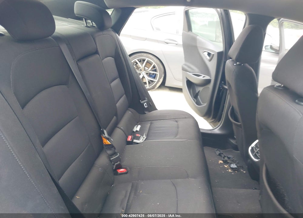 2018 CHEVROLET MALIBU VIN: 1G1ZD5ST4JF157683