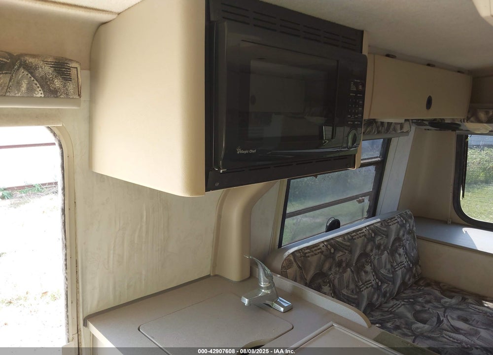 1999 VOLKSWAGEN EUROVAN MV VIN: WV3AH2708XH099657