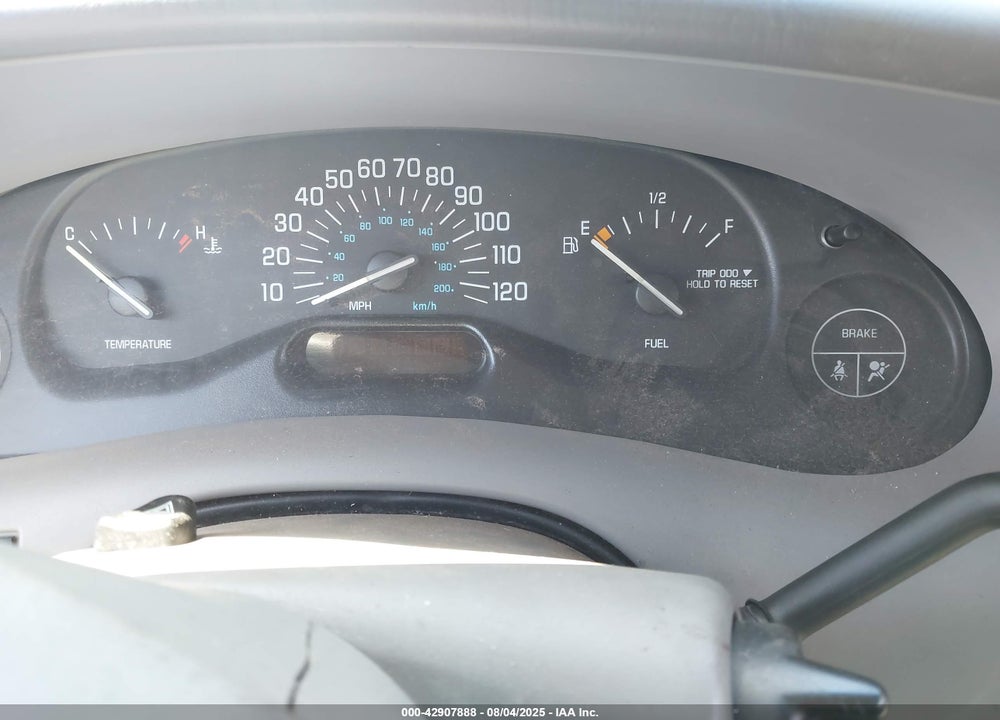 2001 BUICK CENTURY CUSTOM VIN: 2G4WS52J811286558