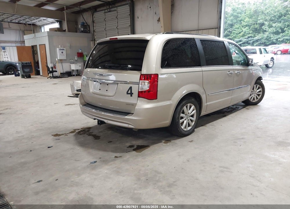 2015 CHRYSLER TOWN & COUNTRY LIMITED PLATINUM VIN: 2C4RC1GG2FR639101