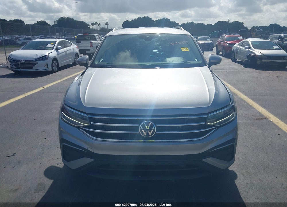 2023 VOLKSWAGEN TIGUAN VIN: 3VV3B7AX7PM116445