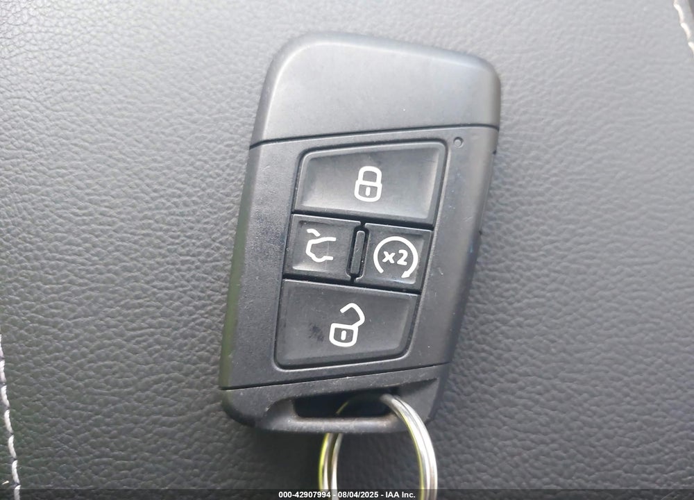 2023 VOLKSWAGEN TIGUAN VIN: 3VV3B7AX7PM116445