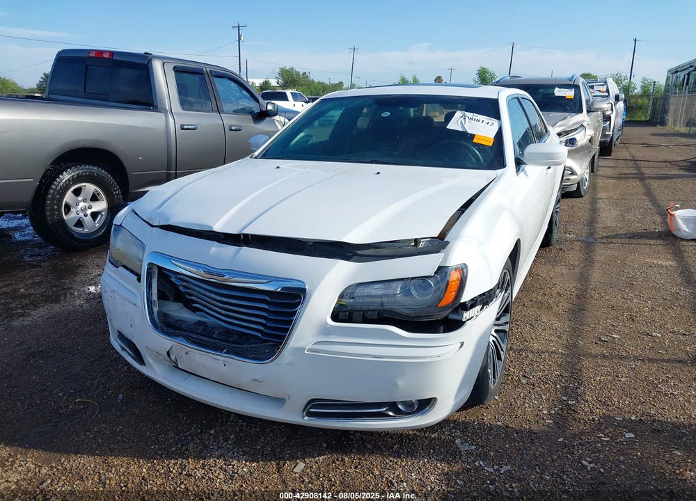 2013 CHRYSLER 300 VIN: 2C3CCABG4DH739107