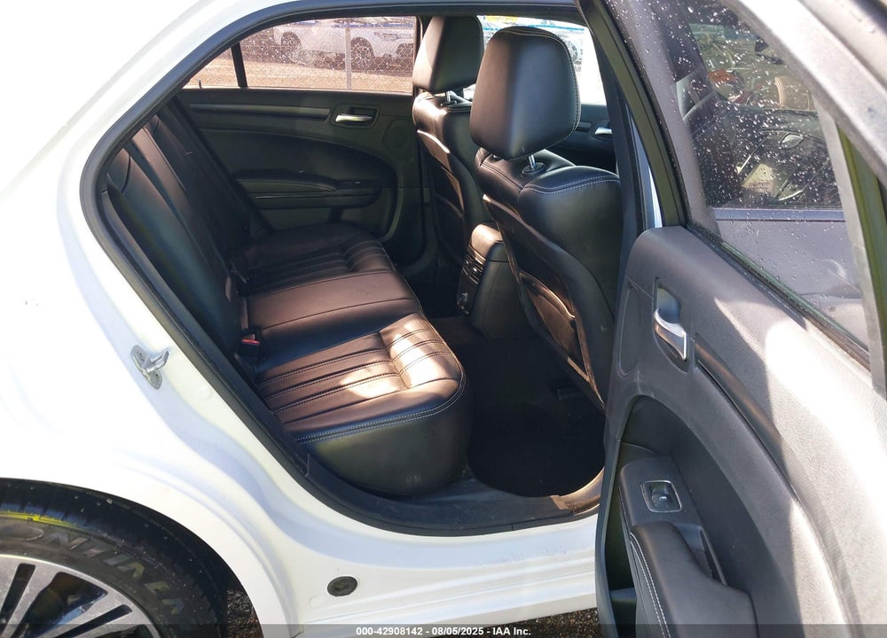 2013 CHRYSLER 300 VIN: 2C3CCABG4DH739107