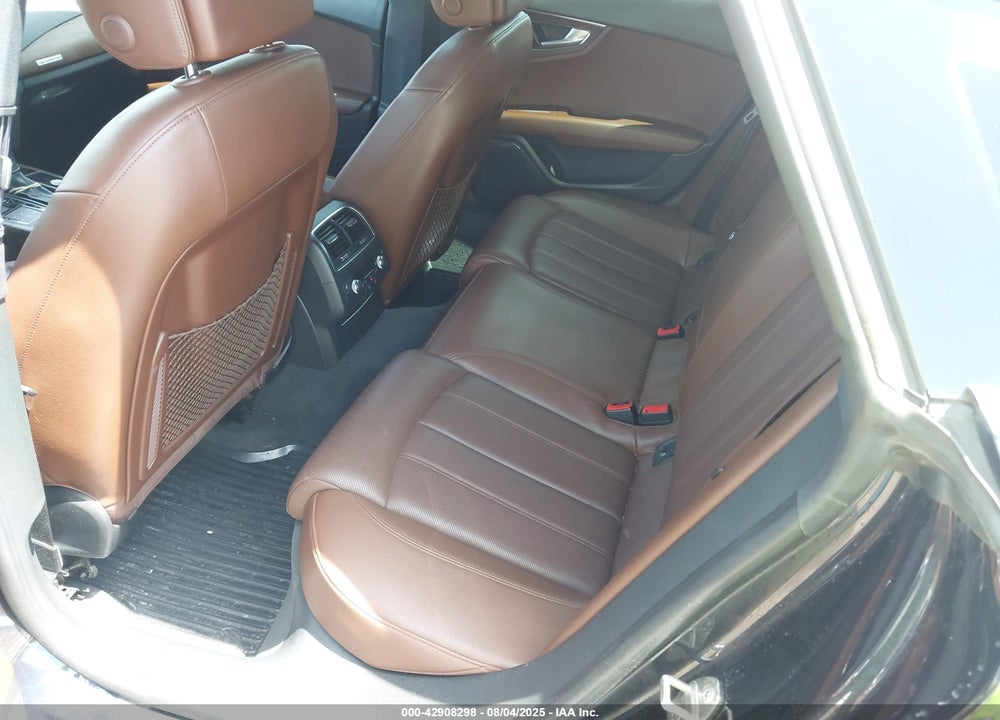 2016 AUDI A7 VIN: WAU2GAFC2GN182211