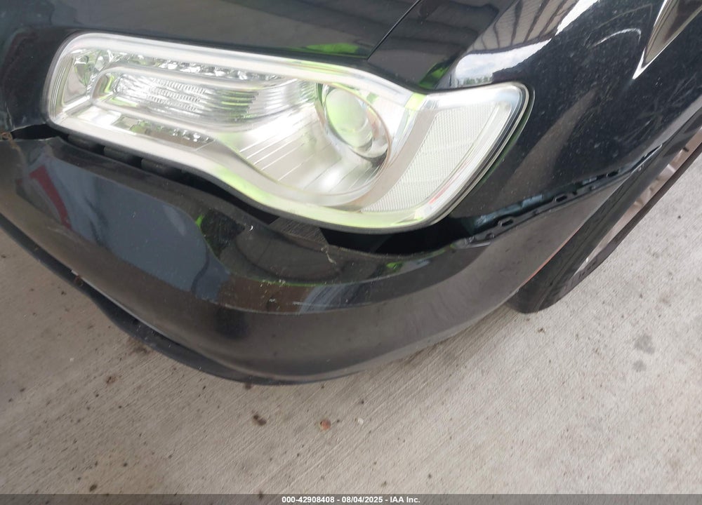 2018 CHRYSLER 300 VIN: 2C3CCAAG5JH117354