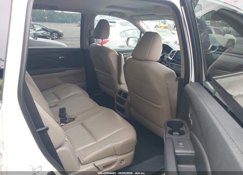 2016 HONDA PILOT EX-L VIN: 5FNYF6H5XGB100736