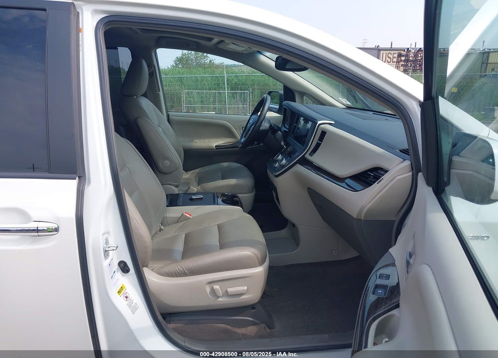 2017 TOYOTA SIENNA XLE 7 PASSENGER VIN: 5TDDZ3DC3HS155065