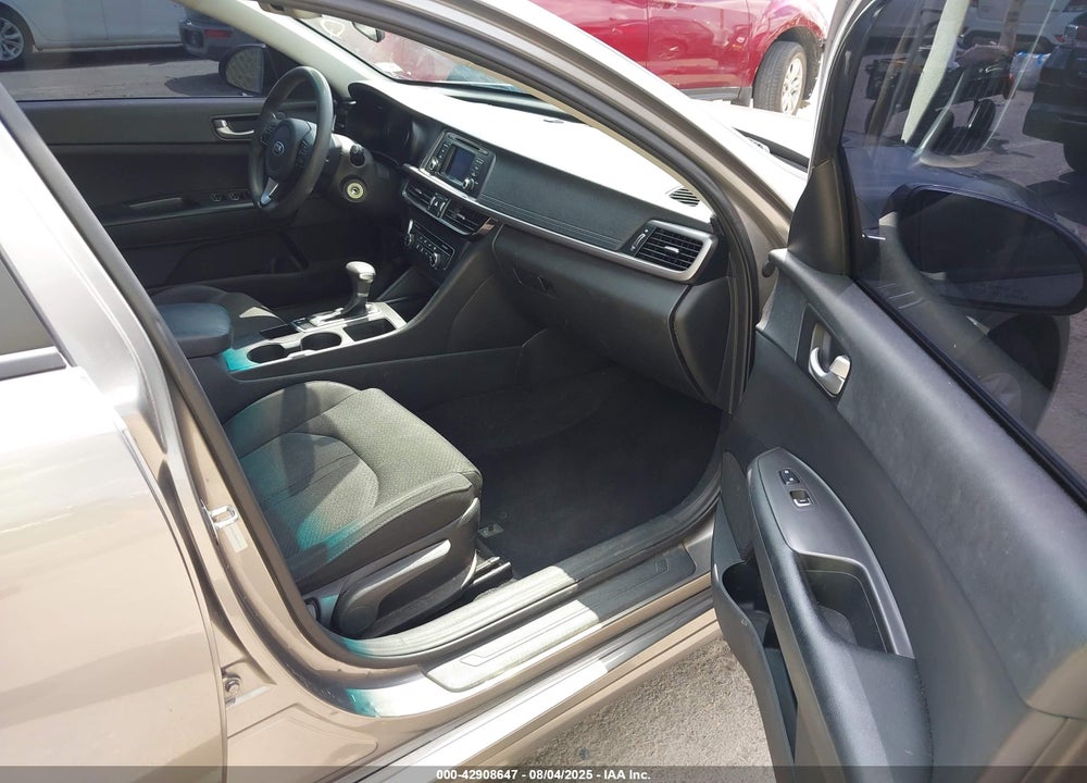 2017 KIA OPTIMA VIN: 5XXGT4L35HG145709
