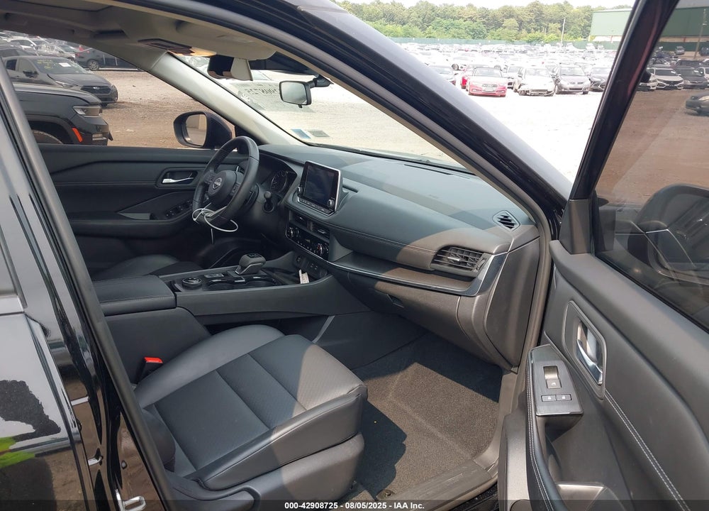 2024 NISSAN ROGUE VIN: JN8BT3BB3RW449395