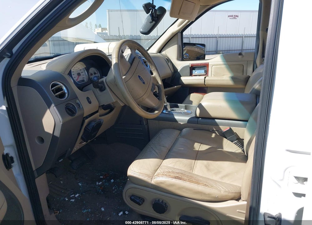 2005 FORD F-150 LARIAT/XLT VIN: 1FTPW12585KB88418