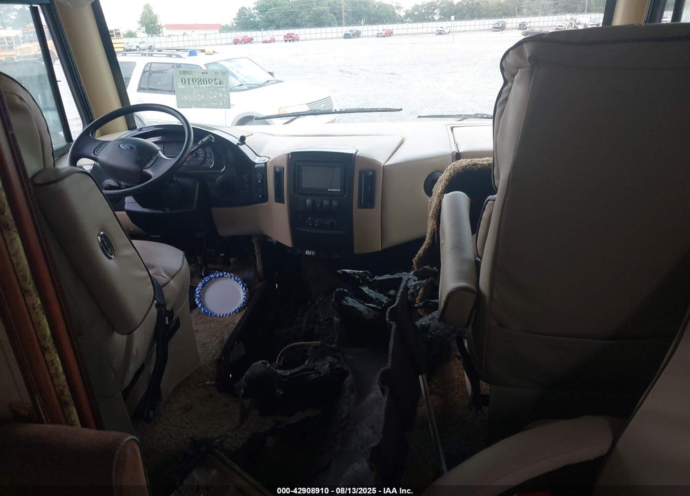 2011 FORD F53 VIN: 1F65F5DY6B0A07624