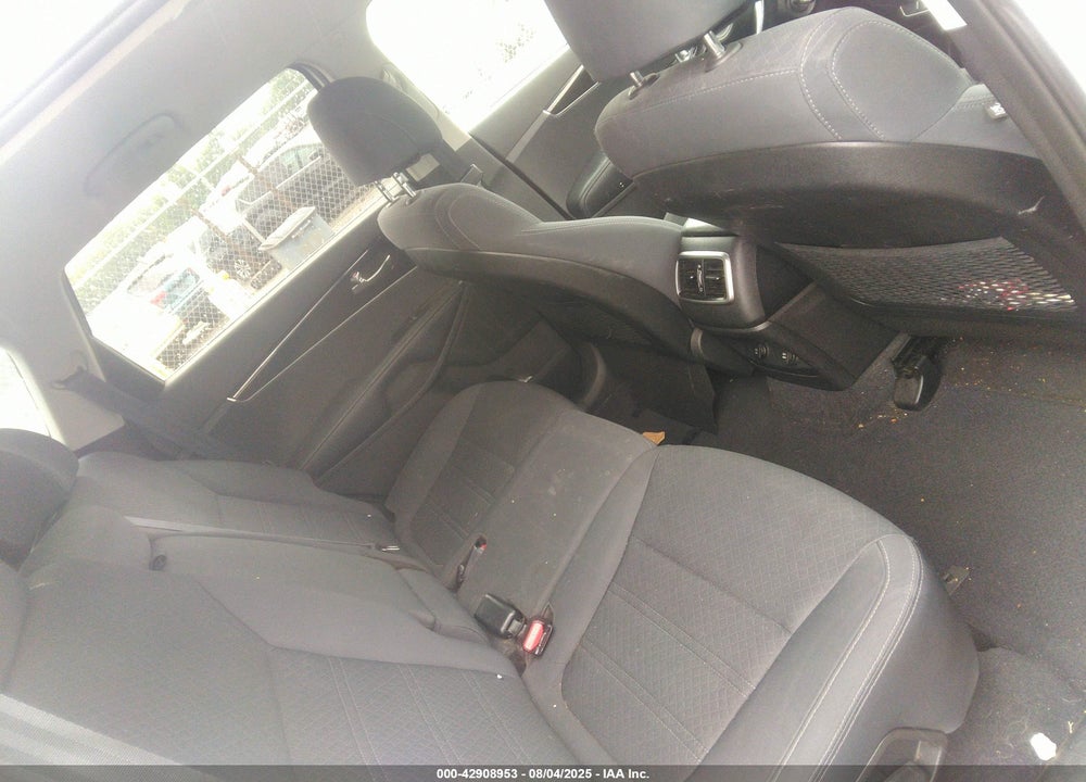 2017 KIA SORENTO VIN: 5XYPG4A33HG268847