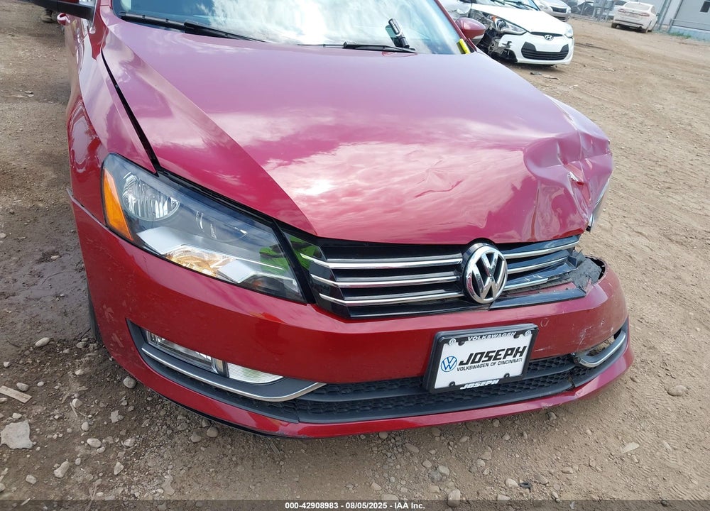 2015 VOLKSWAGEN PASSAT VIN: 1VWAS7A38FC082919